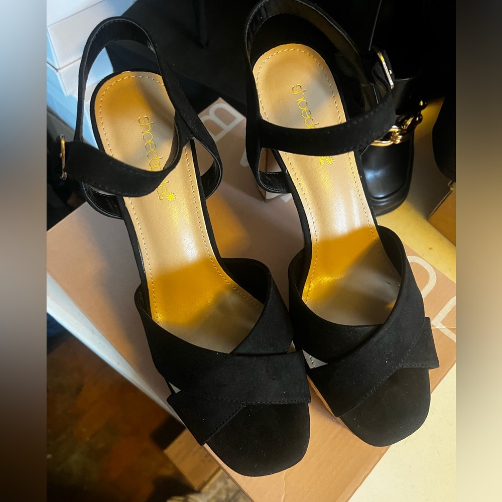 Black heeled sandals